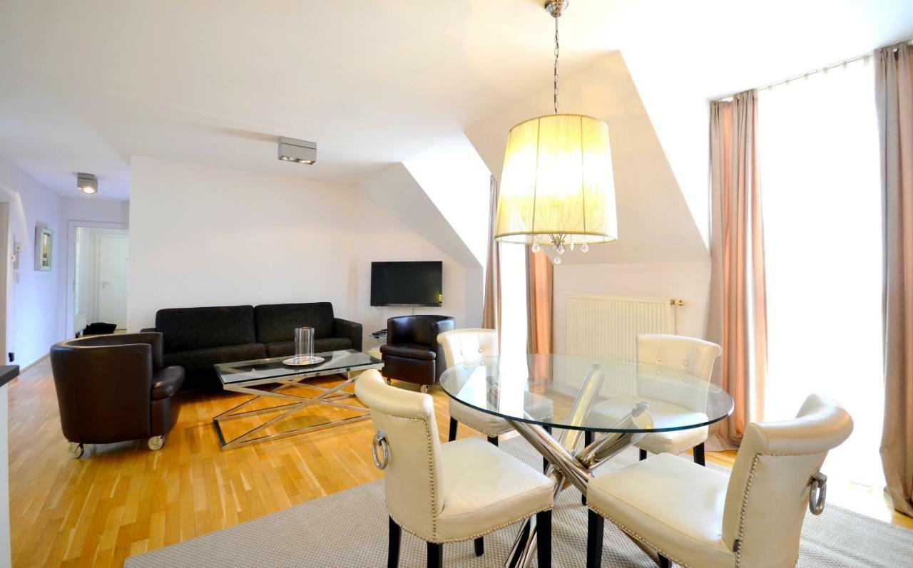 City Center Penthouse Graben Appartamento *